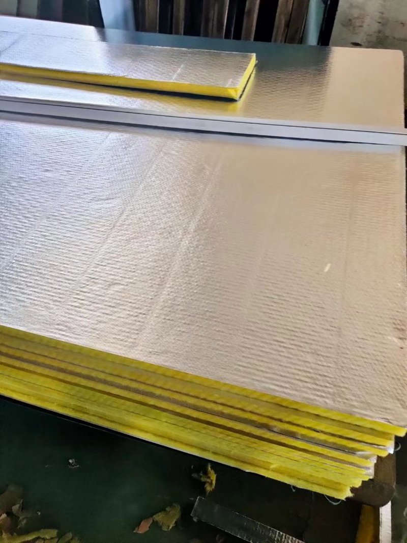 家用铝箔市场：传统与创新交织的行业动态